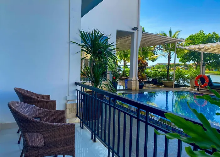 Riverside White House Boutique Hotel