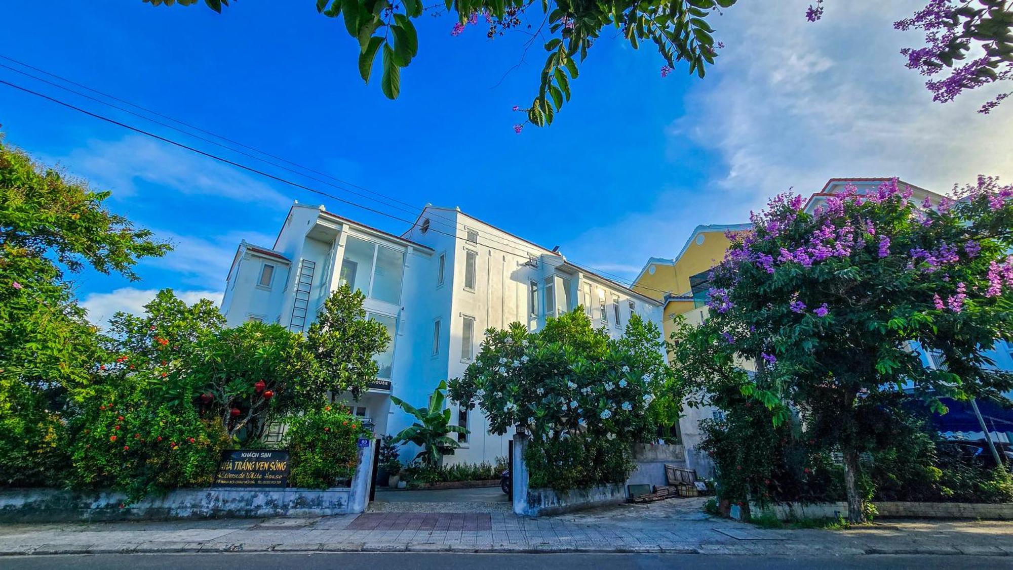 Riverside White House Boutique Hội An