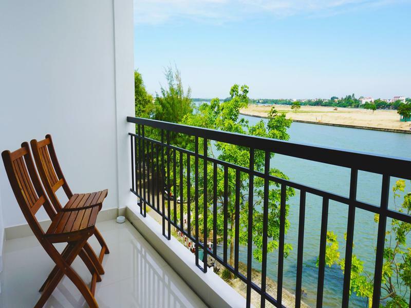 Riverside White House Boutique 3* Hội An