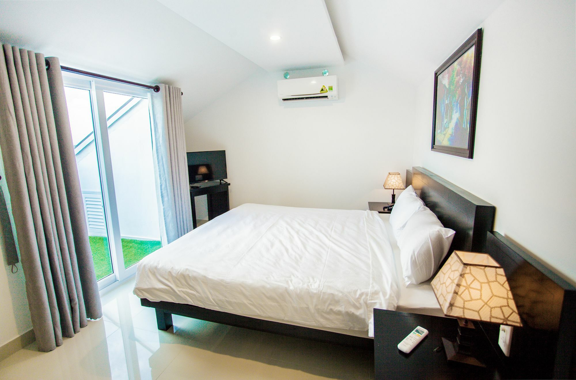 Riverside White House Boutique Hội An